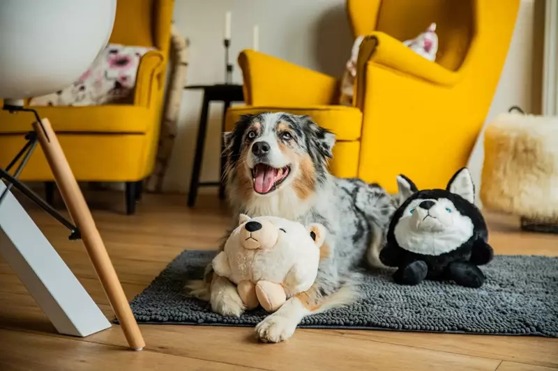 Plüschball Ella Eisbär